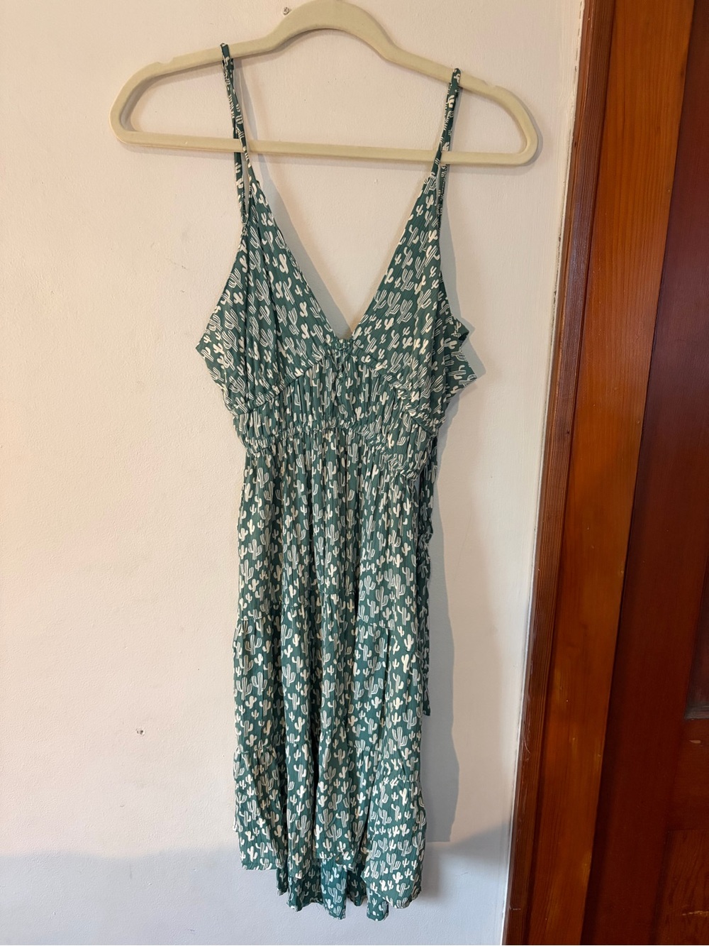 Sleeveless Green Printed V-Neck Summer Dress